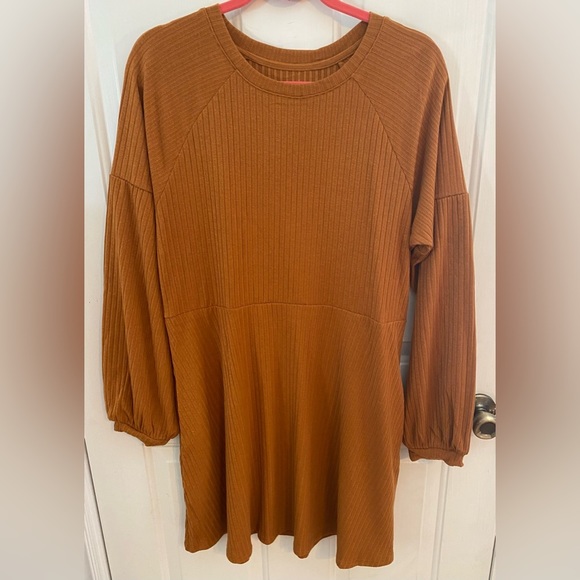 Boutique Sweater Dress NWOT - Picture 2 of 7